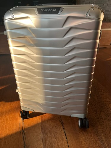 Samsonite spinner proxis - samsonite,